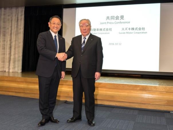 Akio Toyoda, Präsident von Toyota (links) und Osamu Suzuki, Vorstandsvorsitzender Suzuki.  Foto: Toyota